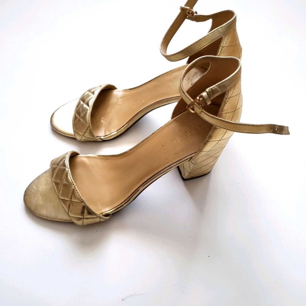 SALE Marc Fisher Gold Sandal Size 10M
